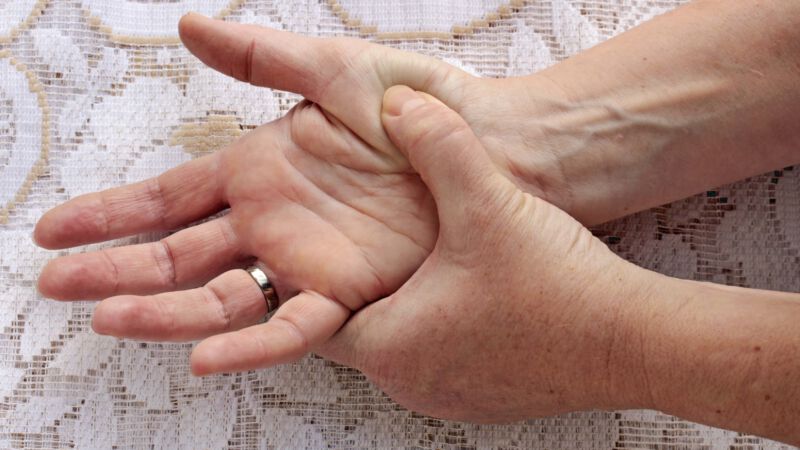 COLUMN: Welke behandeling helpt Elles van haar pijn af? - MAX Meldpunt